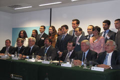 Iván Pérez Hernando y Enrique Gandía Pérez, ganadores de los ‘Premio Jóvenes Juristas 2011’ /files/Image/fotos_firmas/premiados-jov-juristas.jpg
