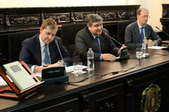 El Colegio Notarial de Valencia acoge la presentación del libro ‘Transparencia y protección de la clientela bancaria´, editado por Thomson Reuters Aranzadi Momento de la presentación