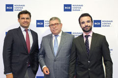 RCD – Rousaud Costas Duran abre oficina en Valencia De izquierda a derecha: Borja de Gabriel, Adolf Rousaud (socio director) y Ricardo Pla.