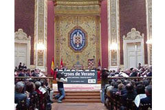 La Universidad Complutense de Madrid inaugura el Aula Allen & Overy, unas jornadas de orientación profesional para estudiantes de derecho Interior de la Universidad Complutense de Madrid.