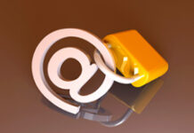 El correo electrónico personal del trabajador y el derecho a conocer la nómina: sí a las nuevas tecnologías, pero con (¿muchas?) cautelas Símbolo de arroba y un candado