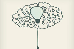 La creatividad y la mediación Dibujo de un cerebro y una bombilla