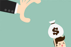 Modelo 720: el principio del fin Mano cogiendo muñeco