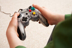 Acceder a videojuegos “pirata” puede salir muy caro Mando de videojuego