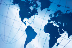 La exención en el IVA en las operaciones triangulares: nuevo criterio establecido por el TJUE Mapamundi