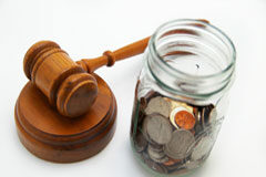 Desistimiento. ¿Quién corre con los gastos? Maza, dinero