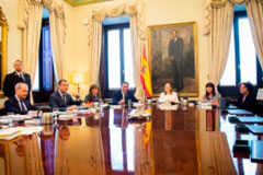 Ana Pastor plantea celebrar una sola Diputación Permanente para aprobar los decretos sociales del Gobierno El Salón de Ministros ha acogido la reunión de la Mesa de la Diputación Permanente de este 13 de marzo