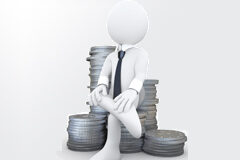 ¿Qué cuesta a un despacho la pérdida de un cliente? Un muñeco con corbata sentando encima de monedas