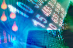 Telecos: los camellos de la nueva droga del siglo XXI Numeros y un teclado