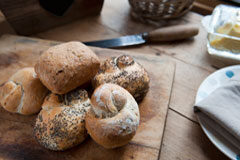 ¿Tiene derecho un trabajador celiaco a que se incluya en el comedor de empresa un menú sin gluten? Pan sin gluten