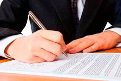 Anuncio de recurso, depósito y consignación hasta las quince horas Persona