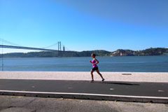 Lei do Orçamento 2018, bacalhau e running nas doças Una persona haciendo running