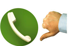 ¿Mensajería instantánea y abogados? No, gracias Símbolo del whatsapp y un pulgar hacia abajo