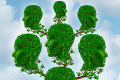 Parentesco según el código civil. Grados de parentesco Cabezas humanas formando un árbol genealógico