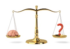 Una balanza de justicias con un cerebro