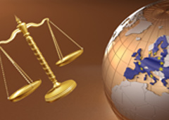 Balanza de la justicia y mapa europa