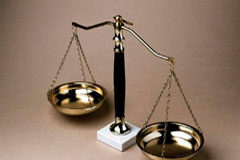 El galimatías de la reanudación de los plazos administrativos suspendidos Balanza de justicia