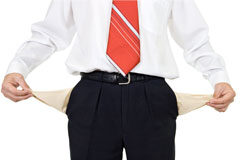 Consecuencias del Impago de las Primas en el Contrato de Seguro de Vida. Articulo 95.2 LCS. Principio de rogación procesal. persona con bolsillos vacios