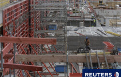 Construcción sobre viales o la desafectación del vuelo público La modificación de la ley de subcontratación en el sector de la construcción