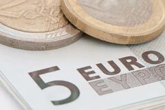 La nueva configuración de la Incapacidad Temporal en la Ley de Presupuestos para el año 2014 Monedas y billetes