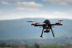 Los drones y su nueva regulación Un dron volando