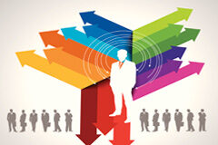 Apoyo a los emprendedores en la contratación administrativa Varias flechas de colores y personas