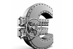 Shhhh…Anteproyecto de Ley de Secretos Empresariales Símbolo del euro como caja fuerte