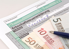 Billetes de euros y documentación