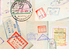 Un pasaporte con muchos sellos