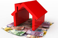 Tercería de mejor derecho y adjudicación en pago Distintos billetes de euro y encima la figura de una casa roja