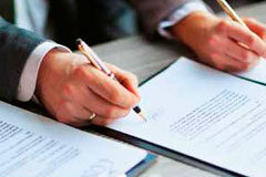 Siete claves para una nueva gestión municipal Firma de contrato