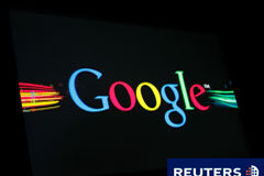 Regulación del derecho al olvido en Internet Logo de Google sobre fondo negro.