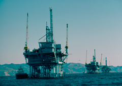 Plataforma de perforación de petróleo en el Mediterráneo