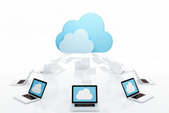 ¿Puedo guardar una copia privada de una obra en la Nube? Varios portátiles conectados a la nube