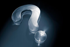 Las sociedades civiles y su personalidad jurídica, un debate aún no superado Un interrogante sobre fondo azul