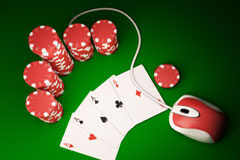 La nueva regulación de los juegos y apuestas online Fichas, cartas y un ratón