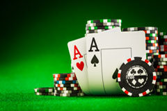 Normas y juego. Derecho Penal y ludopatía Concepto de juego de póquer