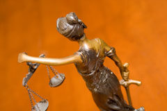 La Gestión del cumplimiento y el cine mudo: la historia se repite Imagen de la justicia