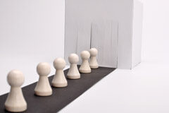 El trabajador clandestino Peones de ajedrez