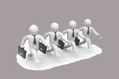 El convenio y la reforma de la Ley Concursal cuatro muñequitos blancos con corbata y maletín.