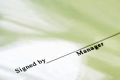 Algunas cuestiones sobre la responsabilidad de los administradores por obligaciones sociales Documento para firmar el administrador o manager