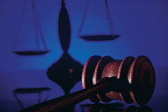 La superposición de ejecuciones penales y la suspensión de condenas Maza y balanza