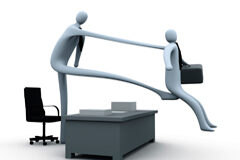 El Real Decreto-ley 3/2012 de reforma laboral. Un nuevo camino para las decisiones colectivas del empresario Un muñequito dando una patada a otro