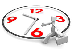 El Constitucional reorganiza las empresas: la concreción horaria podrá solicitarse sin reducción de jornada Un reloj con los números en rojo y un muñeco blanco andando al lado con un maletín