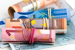 Aprobado el proyecto de ley de ordenación, supervisión y solvencia de las Entidades de Crédito Billetes de euro enrollados