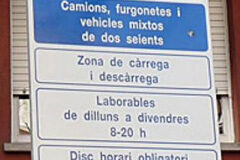 Escrito de alegaciones por el idioma de las señales Señal de carga en catlán