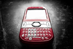 Llamar o mandar un SMS a un cliente o paciente puede vulnerar la normativa de protección de datos Smartphone