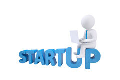 El futuro de los incentivos fiscales a la inversión en Startups Un muñequito blanco sentado encima de la palabra startup