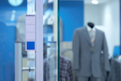 Quiero entrar en tu garito con zapatillas (Reservado derecho de admisión) Imagen de una tienda