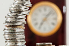 La nulidad de las cláusulas suelo en préstamos hipotecarios concertados con “no consumidores” Monedas